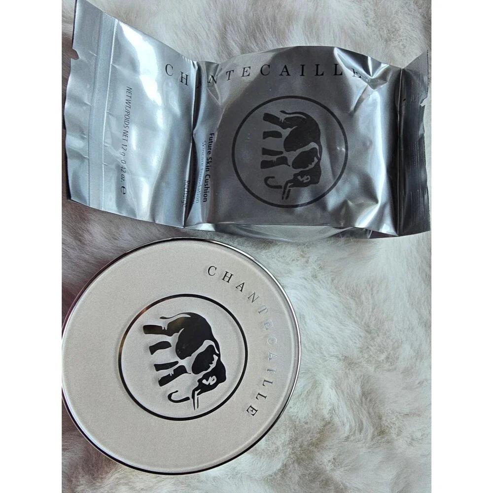 Chantecaille Future Skin Cushion Foundation Alabaster Compact+ Refill MSRP$145